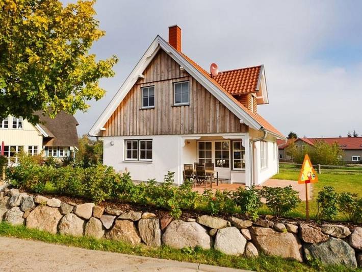 Ferienwohnung für 6 Personen, mit Terrasse und Sauna sowie Garten in Groß Schwansee - 4