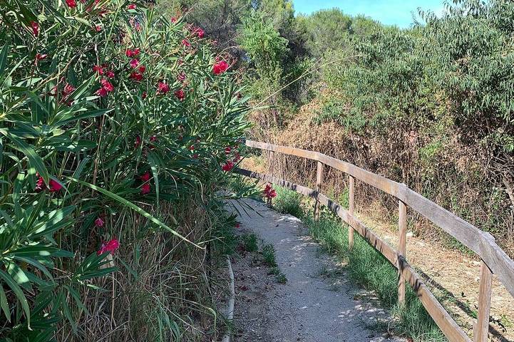Location de vacances pour 6 personnes, avec jardin à Bagnols-sur-Cèze
