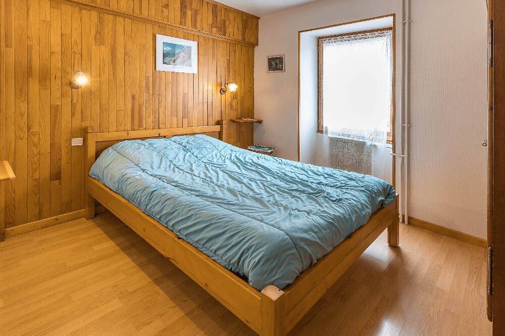 Entire apartment, Gites Simond welcomes you to Arvieux in the heart of the Queyras Regional Park, in Arvieux, Queyras