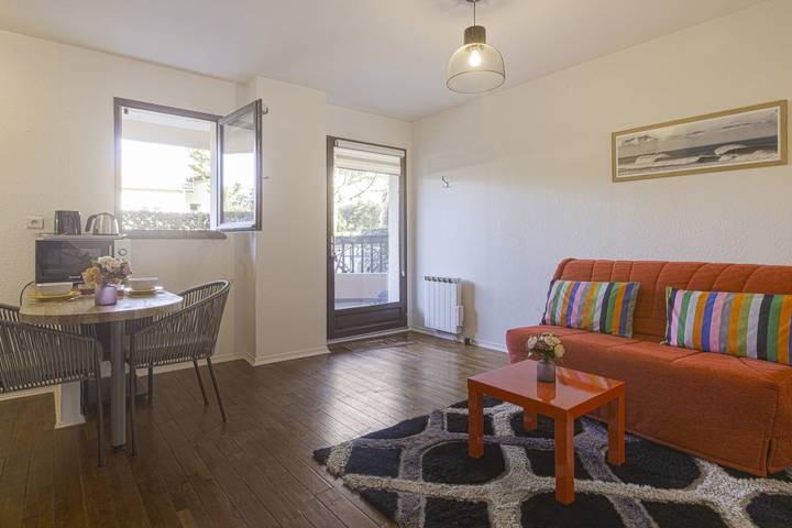 Gîte pour 2 personnes, avec terrasse, adapté aux familles à Anglet - 2