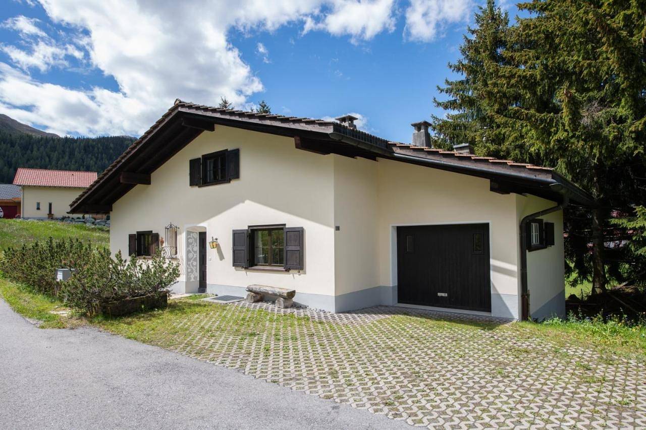 Four-Bedroom House in Davos, Plessur Alpen