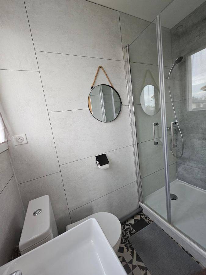 Double Room with Private Bathroom in Montauban, Tarn-et-Garonne
