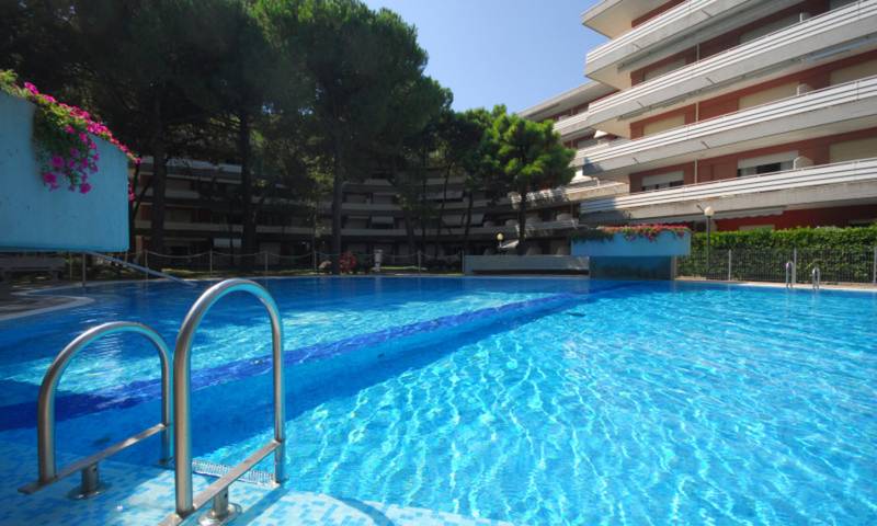 Appartamento intero, Bilocale con piscina a 50mt dal mare in Lignano Riviera, Lignano Sabbiadoro