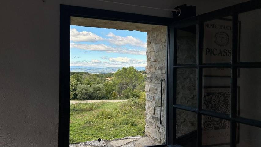 Location de vacances pour 6 personnes, avec piscine ainsi que vue et jardin à Monteils (Gard) - 2