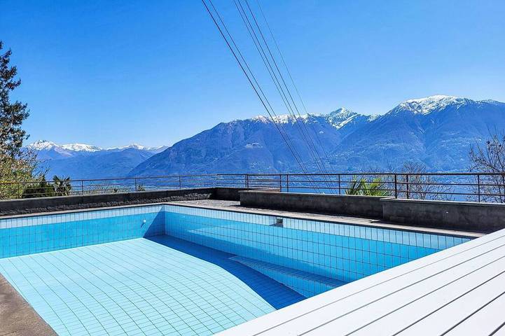 Ferienwohnung für 4 Personen, mit Garten und Pool in Orselina