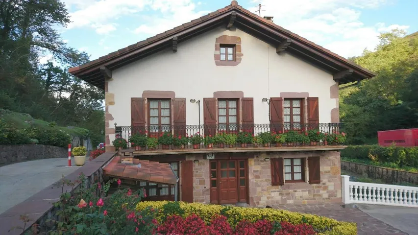 Casa de vacaciones para 8 personas, con vistas y jardín - 1