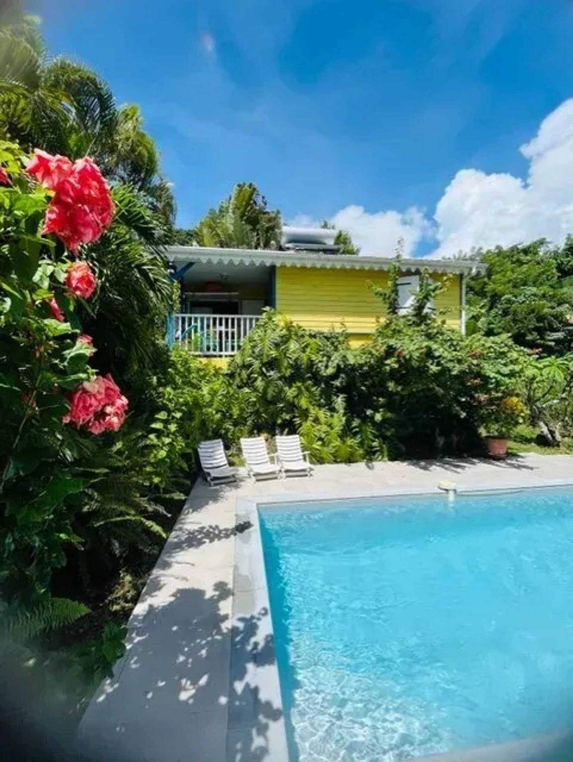 Entire apartment, Spacious apartment in Diamant, 150 m² with pool in Le Diamant, Martinique