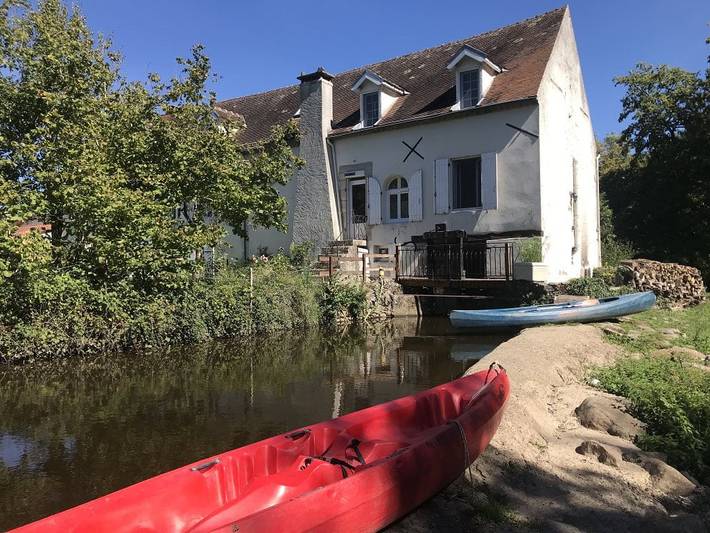 Cottage pour 5 personnes, avec sauna ainsi que piscine et jardin, animaux acceptés à Chantelle