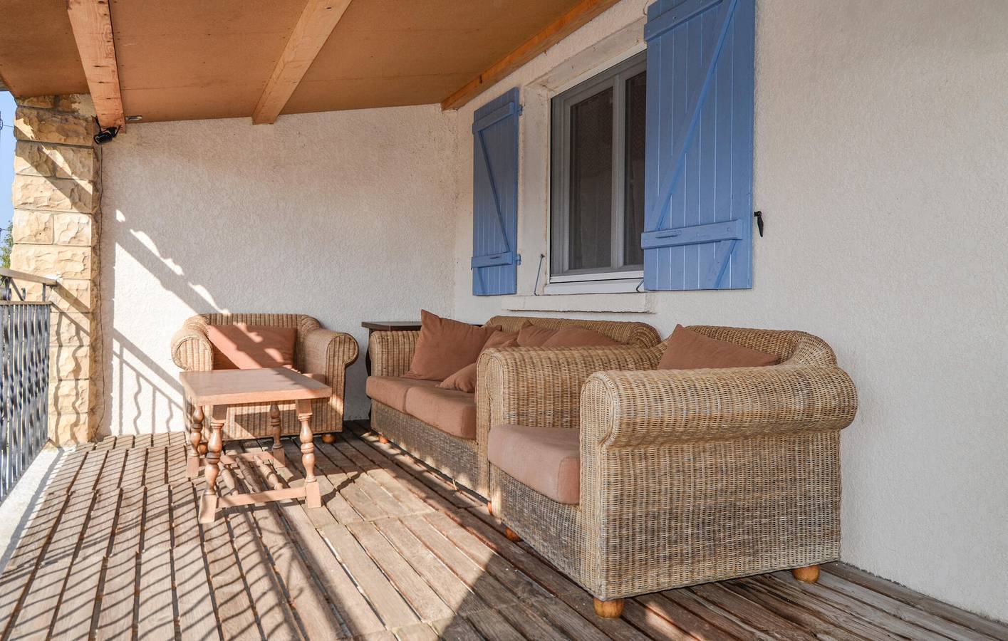 Gemütliches Apartment mit Pool & AC in der Nähe von Fluss und Stadtzentrum in Cornillon, Nimes und Umgebung