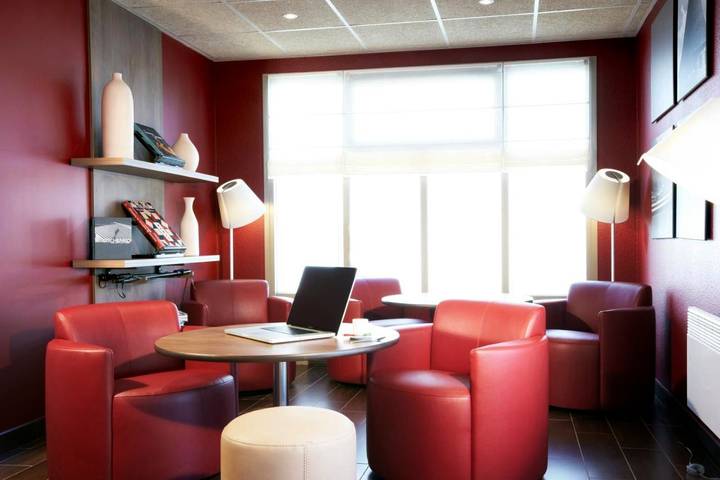 Hôtel pour 2 personnes, avec terrasse et vue à Gennevilliers - 4