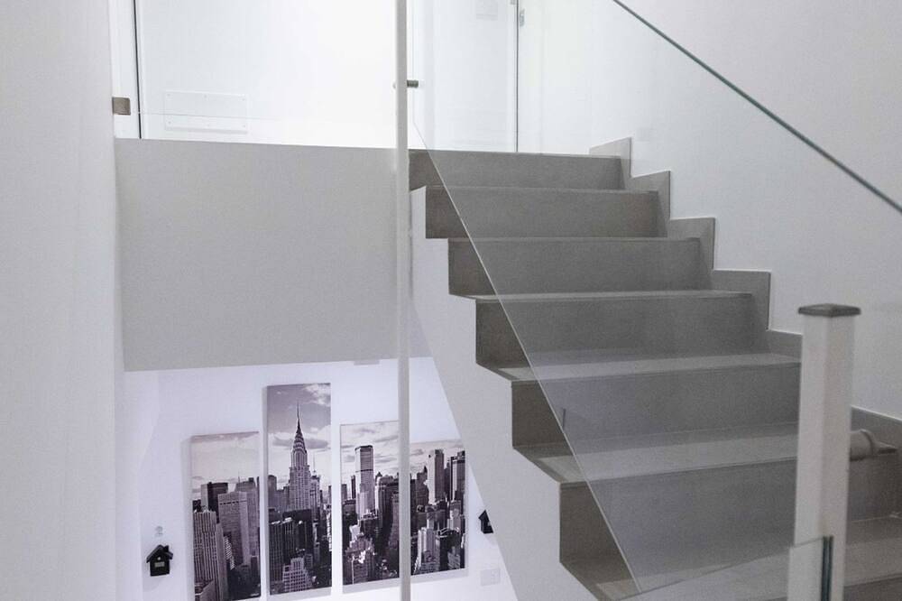 Entire apartment, Bilocale 3_Elegance and comfort near Rho Fiera in Rho, Milan Province