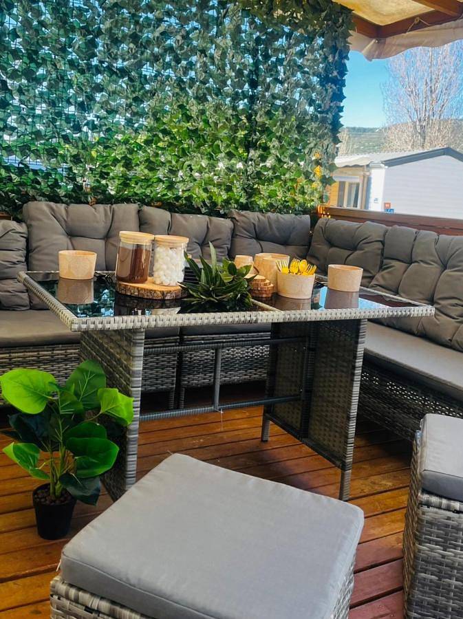 Camping pour 6 personnes, avec jardin et piscine, animaux acceptés à Vic-la-Gardiole - 4