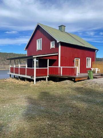 Hus för 6 Personer, med Terass samt Trädgård och Utsikt och Sjöutsikt på Höga kusten