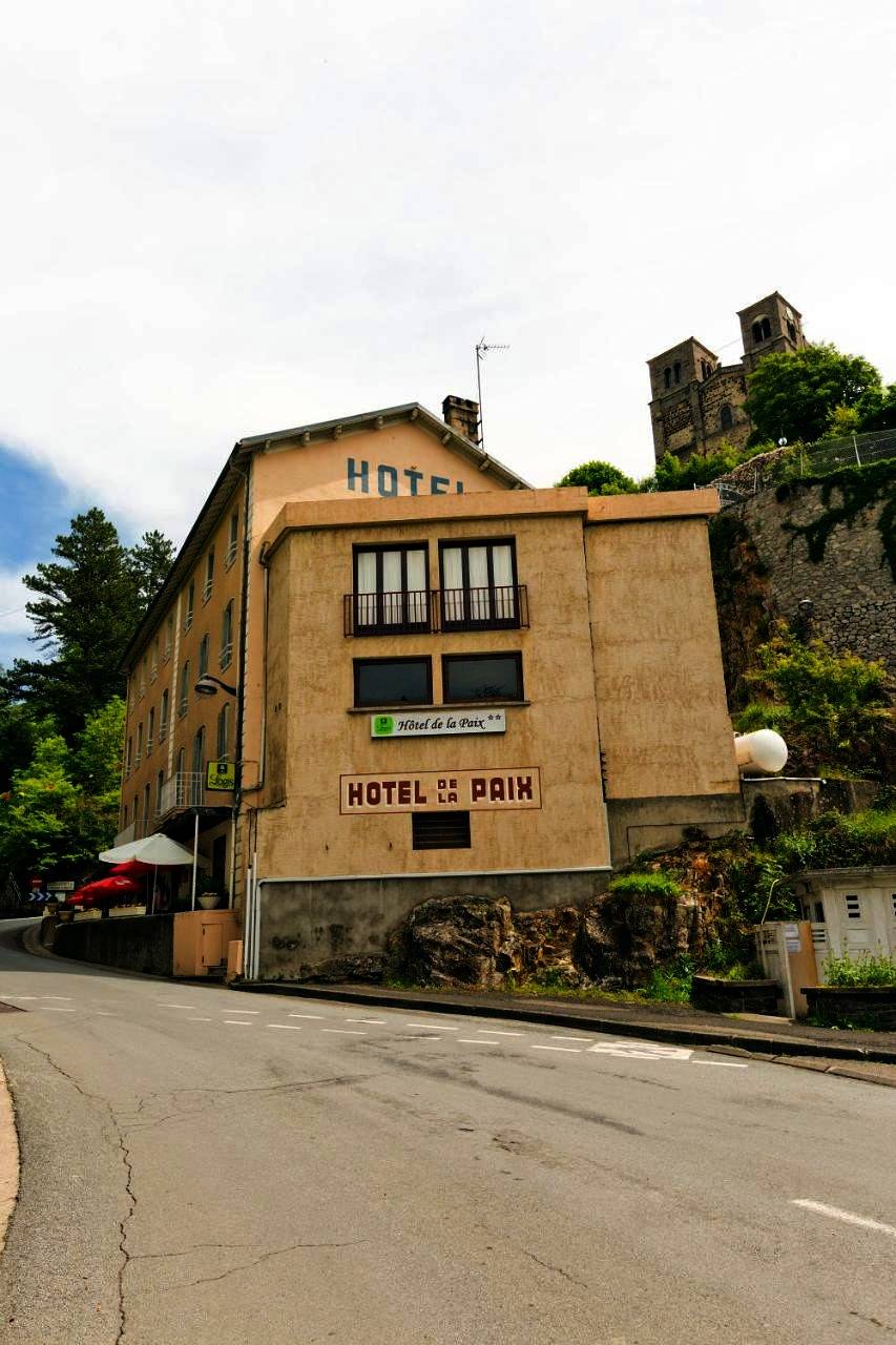 Logis Hôtel de la Paix in Saint-Nectaire, Parc naturel régional des Volcans d'Auvergne