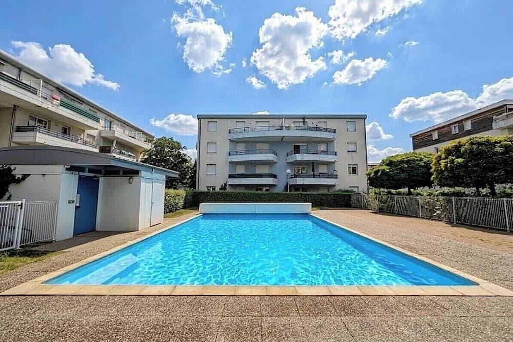 Appartement entier, T2 Les Jardins d'Europe *Piscine* *Balcon* in Strasbourg, Région de Strasbourg