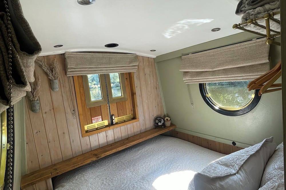 Adventure for 2! Tranquil, cosy boat life staycation or self drive holiday hire. in Wakefield, Yorkshire del Oeste