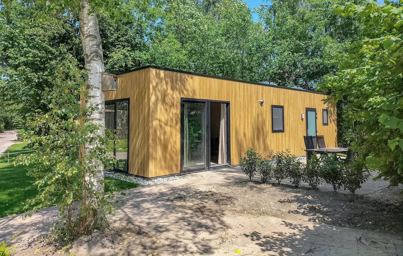 Ferienhaus für 4 Personen mit Garten in Oosterwolde, Friesland