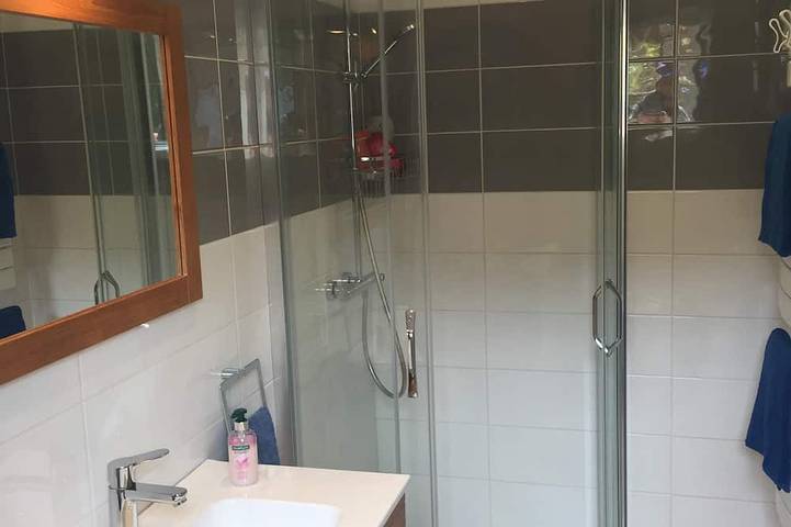 Location de vacances pour 4 personnes, avec terrasse et jardin à Colleville-sur-Mer - 3