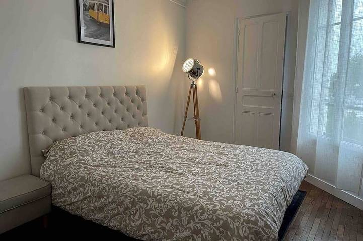 Apartamento entero, L'Authentique 10 minutes from Paris: Comfort and accessibility! in Asnières-sur-Seine, Altos del Sena