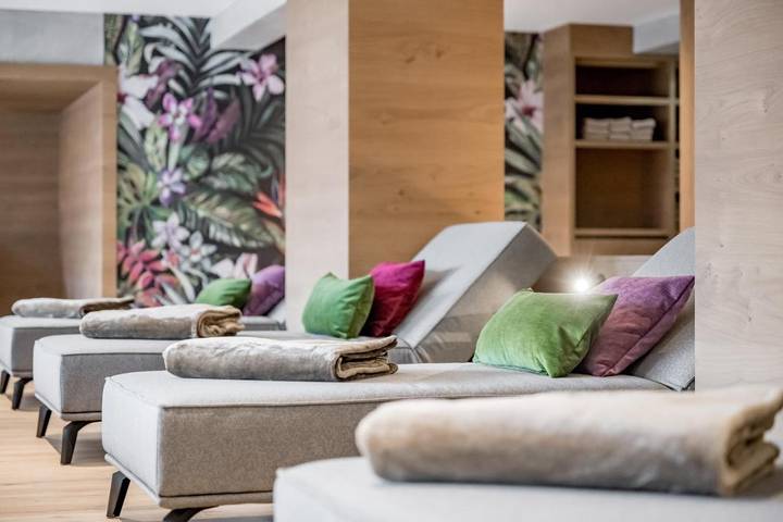 Hotel voor 2 personen, with tuin and uitzicht as well as sauna, met huisdier in Ried im Oberinntal