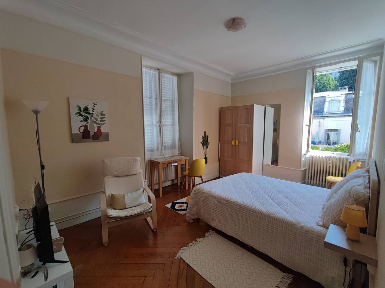 Entire studio, Studio with separate kitchenette in Aix-les-Bains in Aix-les-Bains, Chambéry region