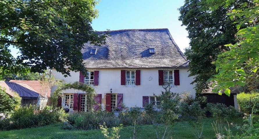 Gîte pour 8 personnes, avec terrasse ainsi que jardin et piscine à Saint-Mesmin (Dordogne) - 3