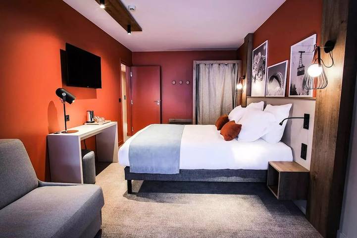 Appart’hôtel pour 2 personnes, avec piscine et balcon