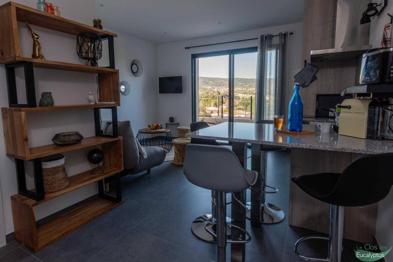 Appartement entier, Le Clos des Eucalyptus in Le Plan-de-la-Tour, Côte méditerranéenne (France)