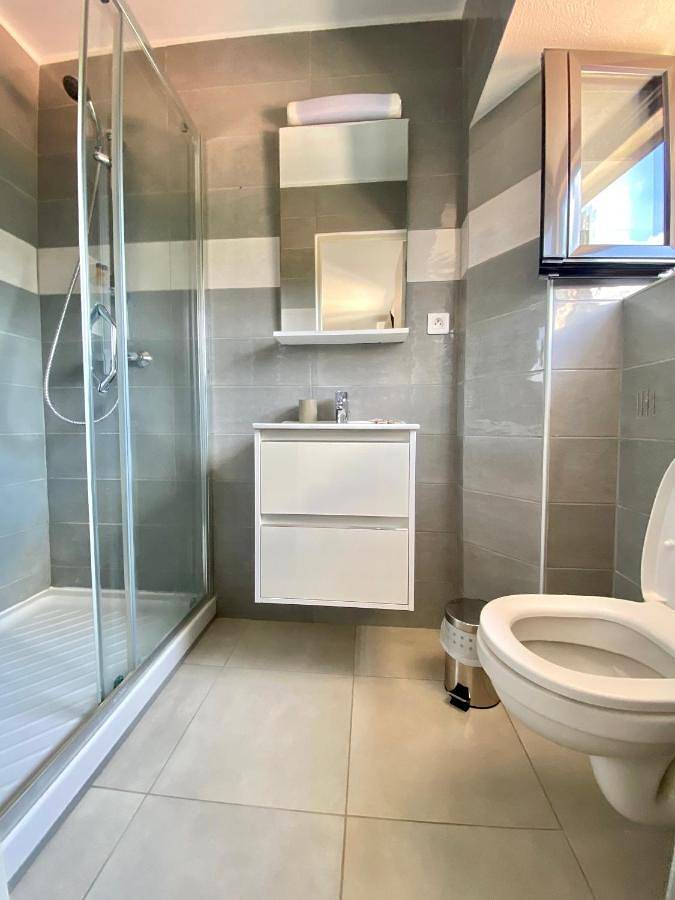 Appartement entier, Studio Terrasse Vue Mer Clim Wifi Parking in Partinello, Région d'Ajaccio
