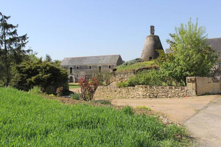 Gîte pour 2 personnes, avec Terrasse et Jardin dans Brigné