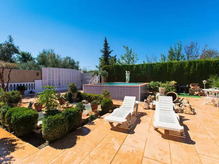 Casa rural para 6 personas, con jardín y piscina en Nigüelas