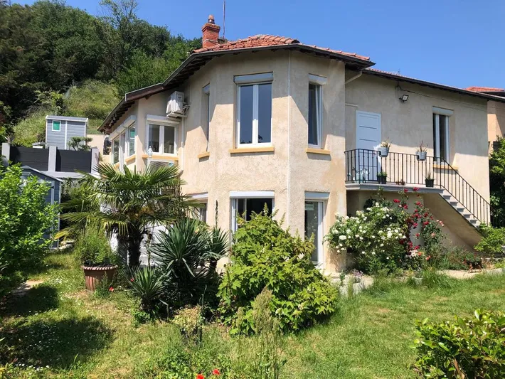 Apartamento de vacaciones para 4 personas, con vistas y jardín - 1