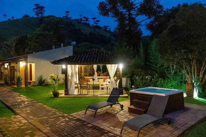 Hôtel pour 4 personnes, avec sauna et piscine ainsi que jardin et vue à Resende (Brasil) - 3