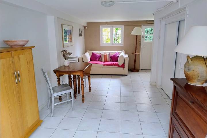 Location de vacances pour 6 personnes, avec jardin à Rosny-sous-Bois - 2