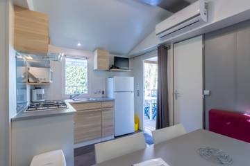 Camping pour 6 Personnes dans Bouzic, Périgord Noir, Photo 3