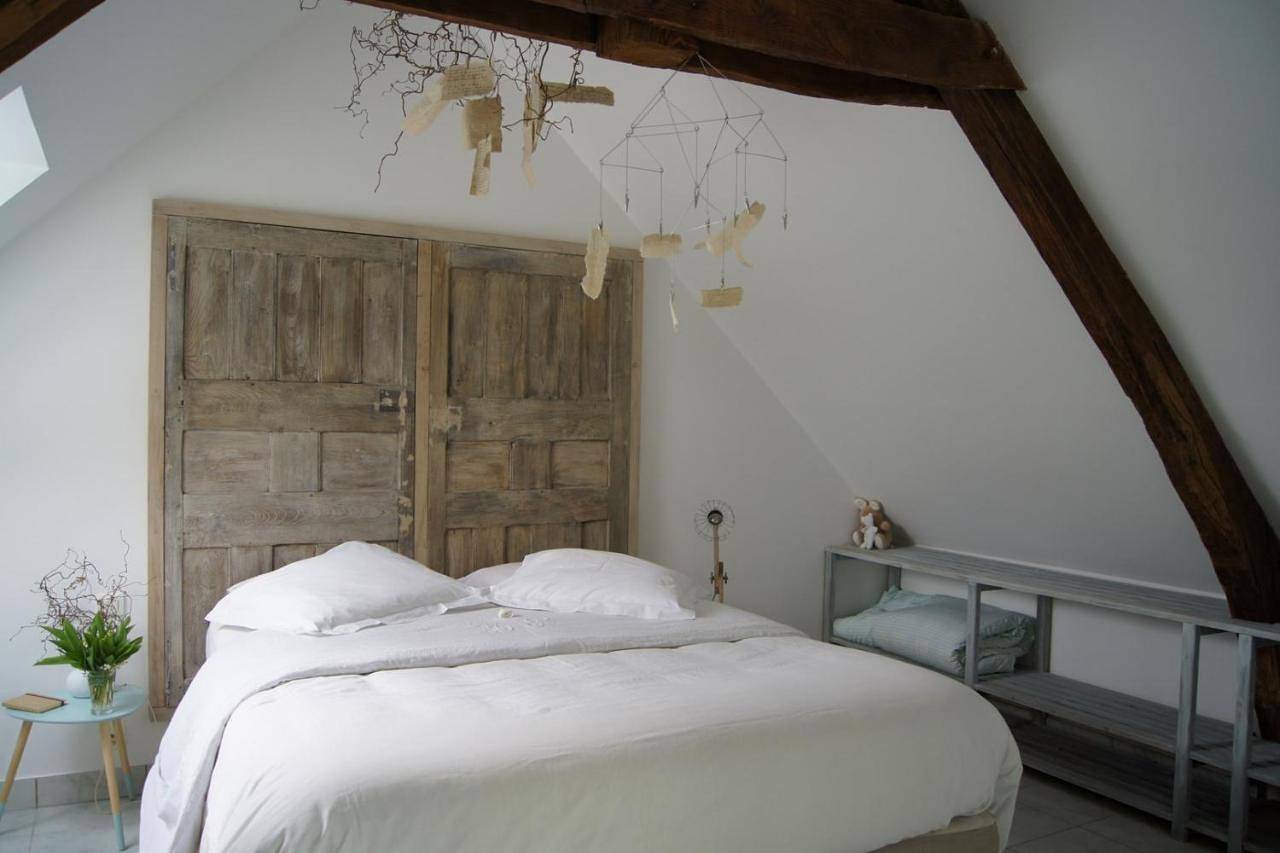 Two-Bedroom House in Baguer-Pican, Région de Saint-Malo