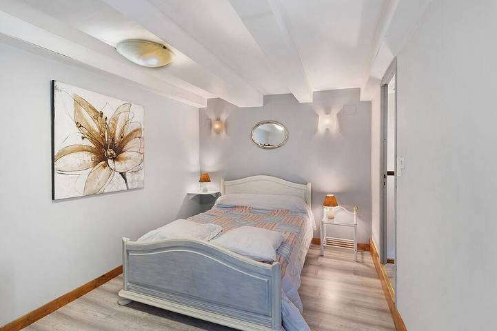 Location de vacances pour 7 personnes, avec jardin à Le Lardin-Saint-Lazare - 2