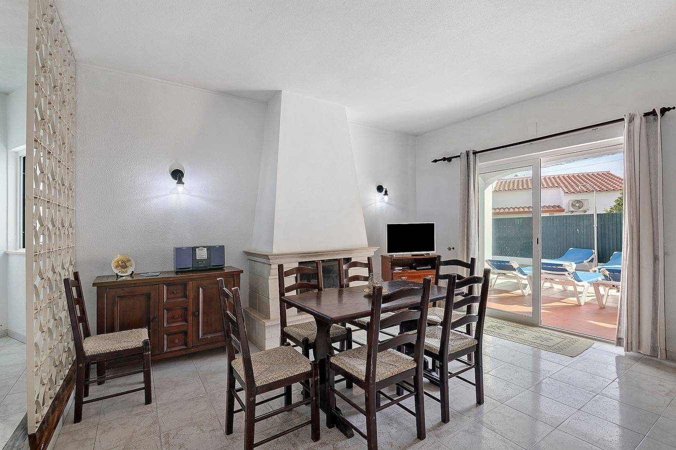 Villa Martins with Private Pool, Wi-Fi, and Air Conditioning in Albufeira, Faro District