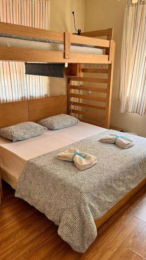 Casa de férias para 3 pessoas, com terraço e jardim e ainda vista em Campanhã