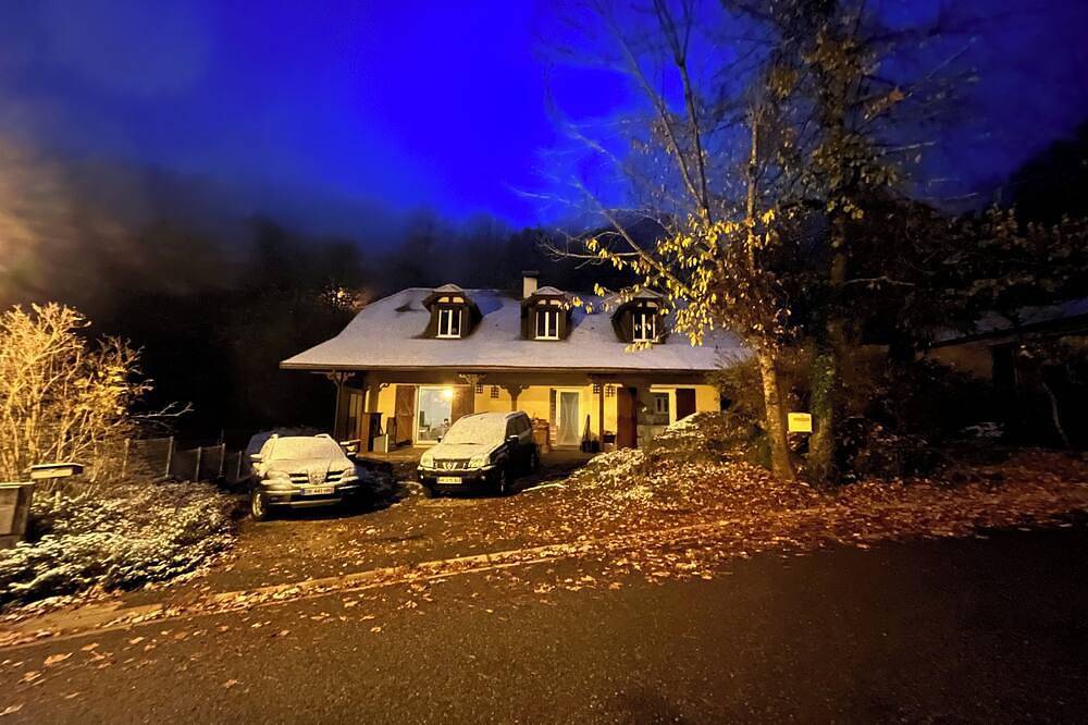 Spacious, comfortable and cosy house, lifts 10mm away on foot.  in Ax-les-Thermes, Pirineos franceses
