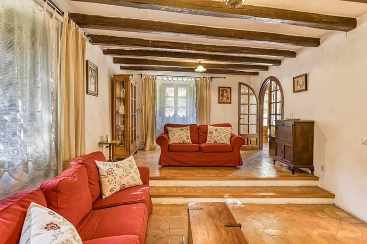 Chalet 'El Revolt De Martís' con piscina privada, terraza privada y Wi-Fi in Esponellá, Pla de l'Estany