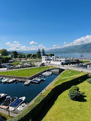 Gîte pour 2 personnes, avec terrasse ainsi que vue sur le lac et vue dans Esplanade du Lac ( Aix-les-Bains)