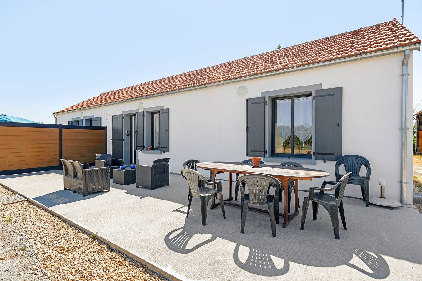 La maison familiale, 6 à 8 personnes, piscine chauffée, en vendée ! in Commequiers, Vallée de la Loire
