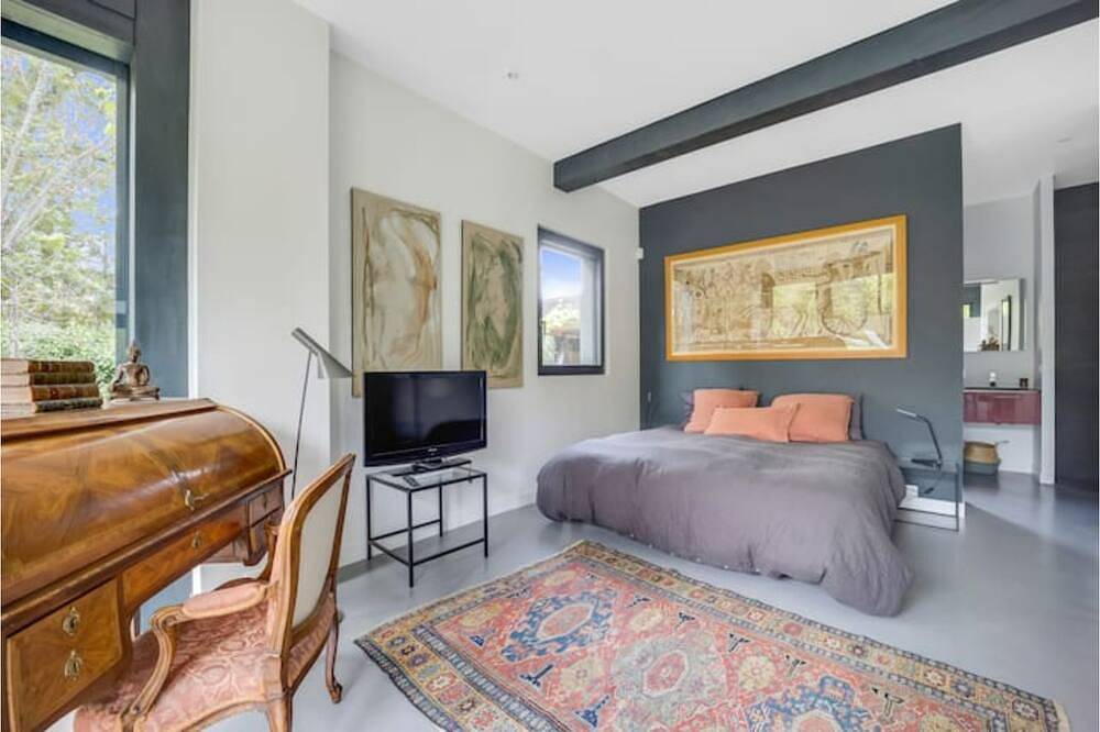Unique Calme & Design 15' Paris Versailles in Vaucresson, Hauts-de-Seine
