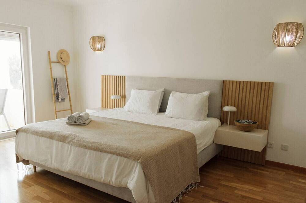 Casa Isa Bela | Beachfront Villa in Buarcos, Figueira da Foz