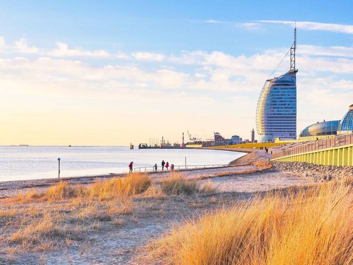 Ferienwohnung für 4 Personen, mit Balkon rund um die Havenwelten