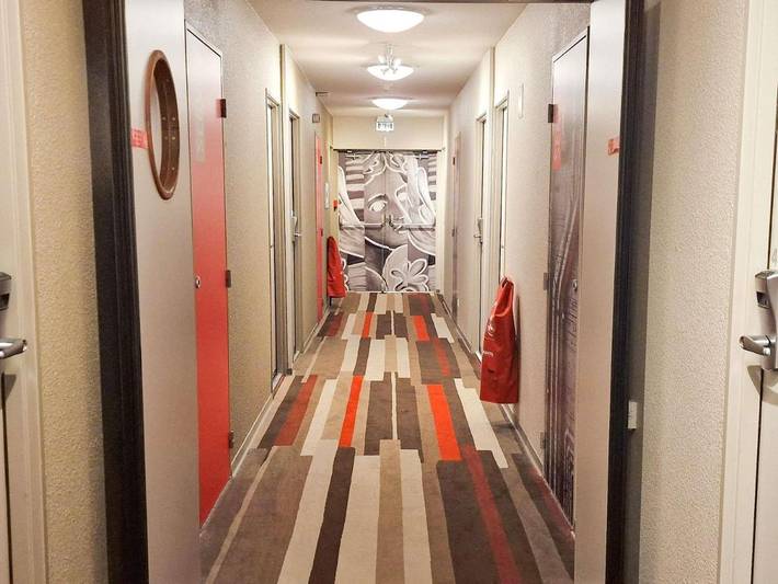 Hôtel pour 4 personnes, avec terrasse dans Parc des Expositions et Congrès (Dijon) - 4