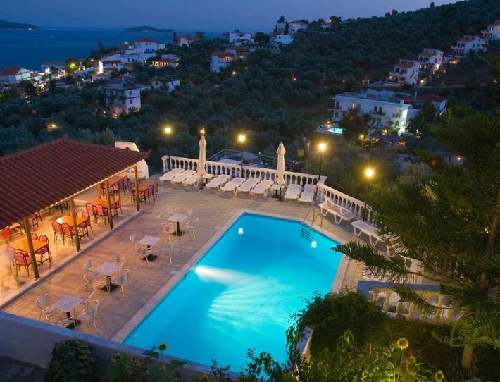 Ferienwohnung für 5 Personen, mit Ausblick und Garten sowie Pool auf Skiathos - 3