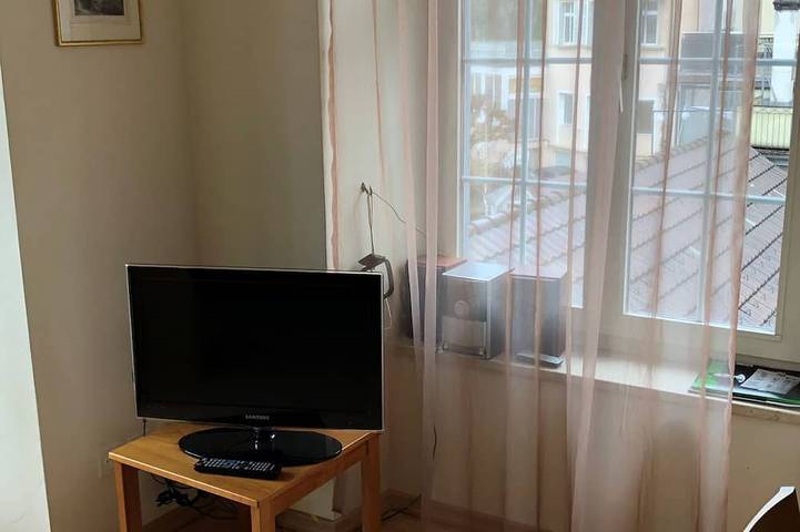 Ganze Wohnung, St. Gallerhof Apartment, (Bad Ragaz). 2-Zimmerwohnung mit 3 Balkonen in Pfäfers Bad, Bad Ragaz