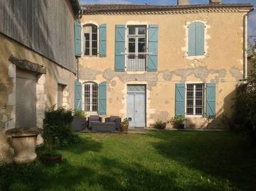 Gîte pour 10 personnes, avec jardin à Mauvezin